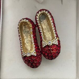 Red Crystal Embellished Shoe pin